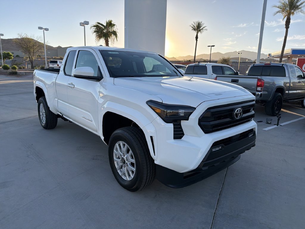 New 2026 Ice Cap Toyota  SR5 image 3