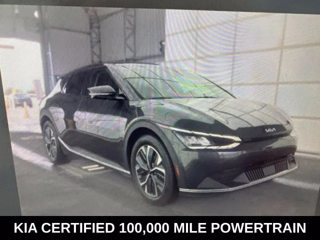 Used 2024 Gray Kia Light image 4