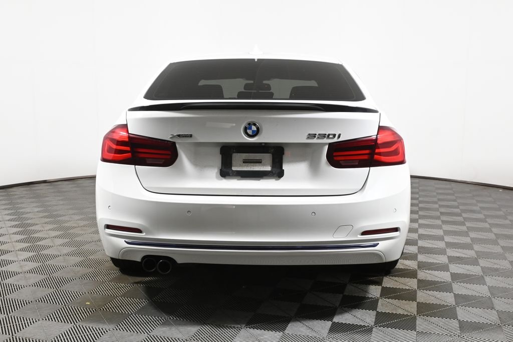 Used 2018 White BMW 330i xDrive image 10
