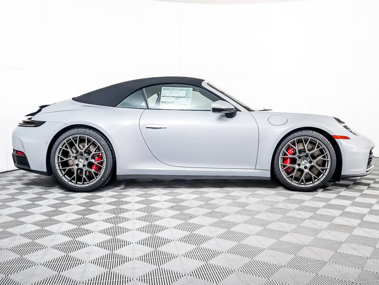 New 2026 ICE GREY Porsche Carrera S Cabriolet image 9