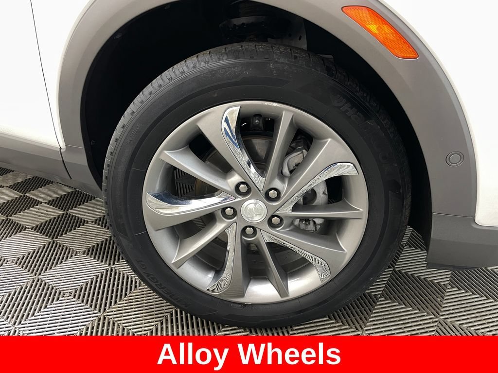 Used 2020 WHITE FROST TRICOAT Buick Essence image 52