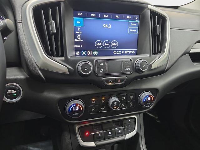 Used 2023 Silver GMC SLT image 19