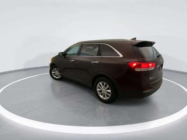 Used 2016 Purple Kia LX image 2