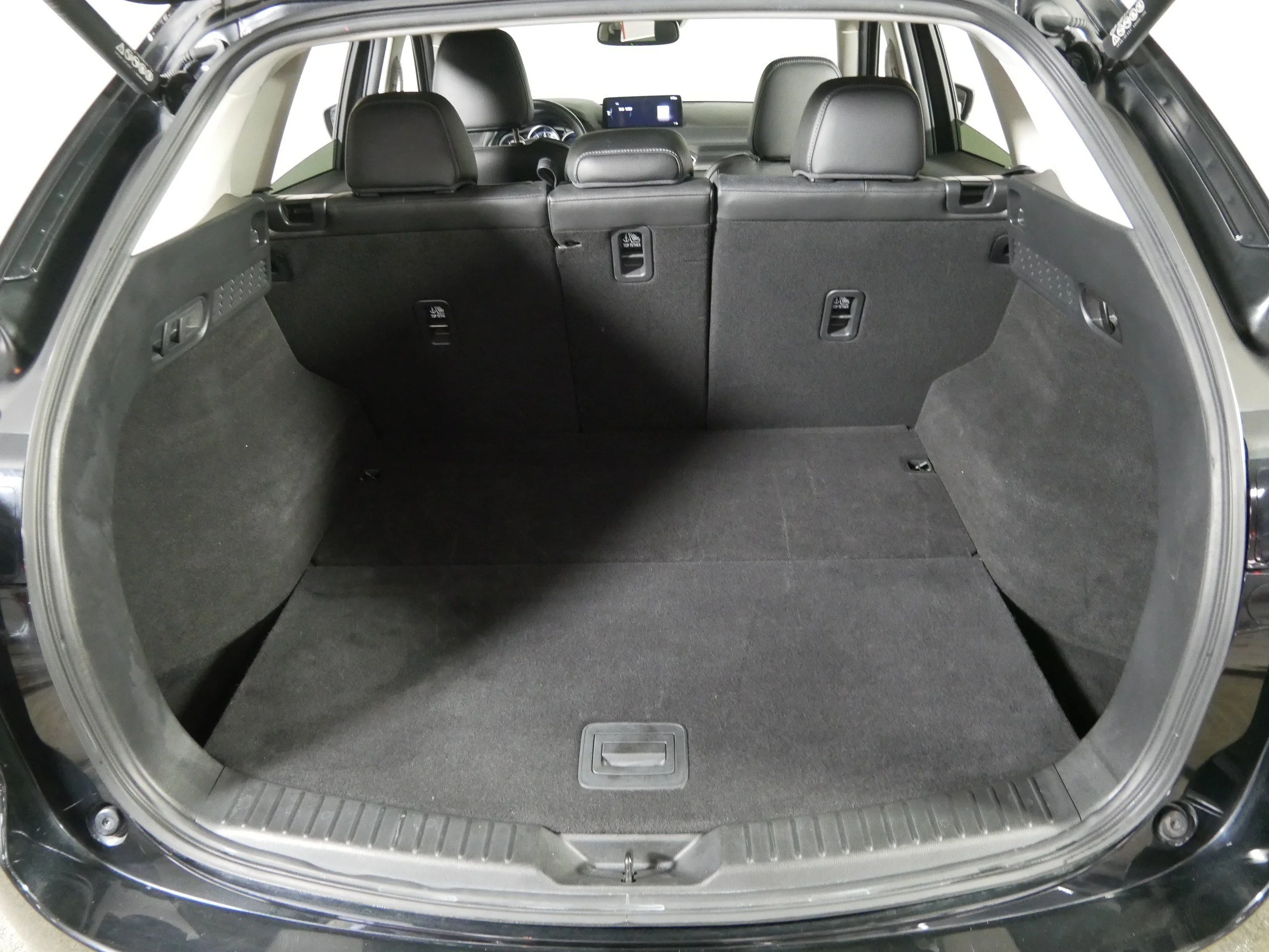 Used 2025 Jet Black Mica Mazda 2.5 S Preferred Package image 18