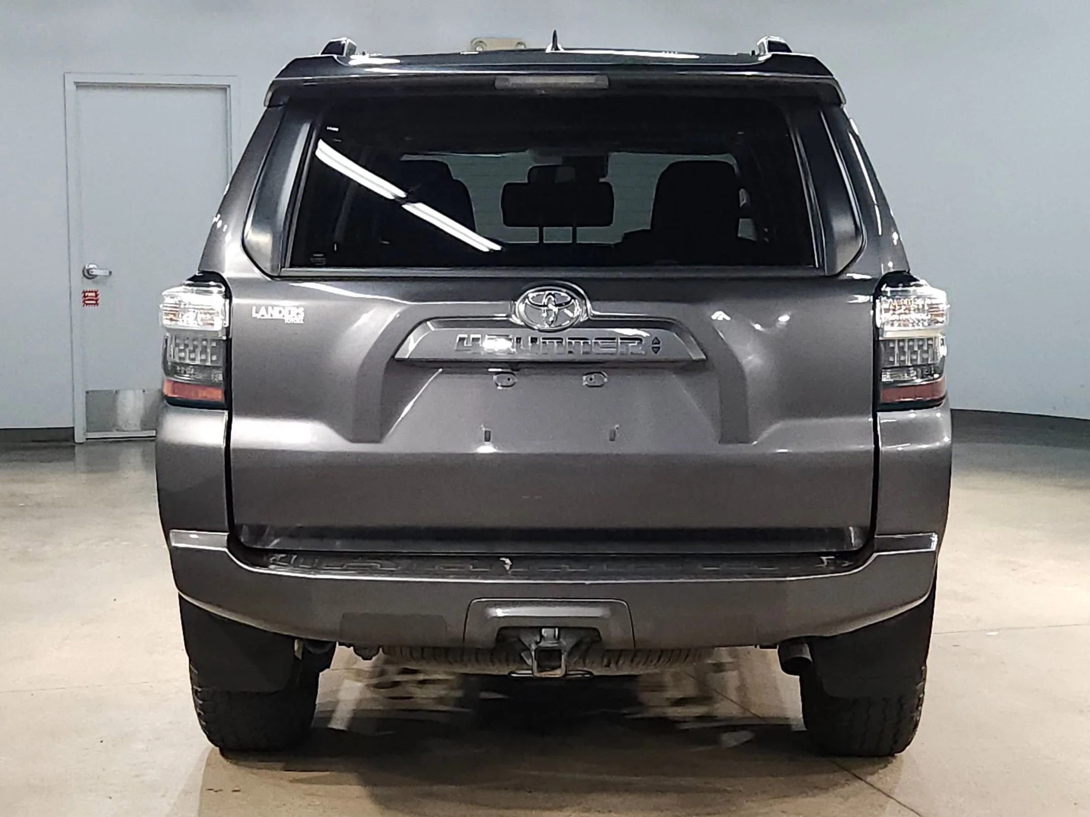 Used 2023 Magnetic Gray Metallic Toyota SR5 Premium image 6