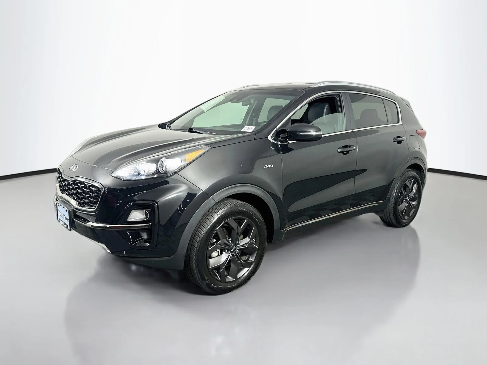Used 2020 Black Cherry Pearl Kia S image 3