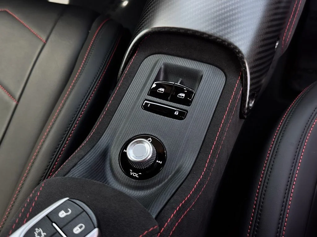 Used 2022 Blue Maserati Base image 14