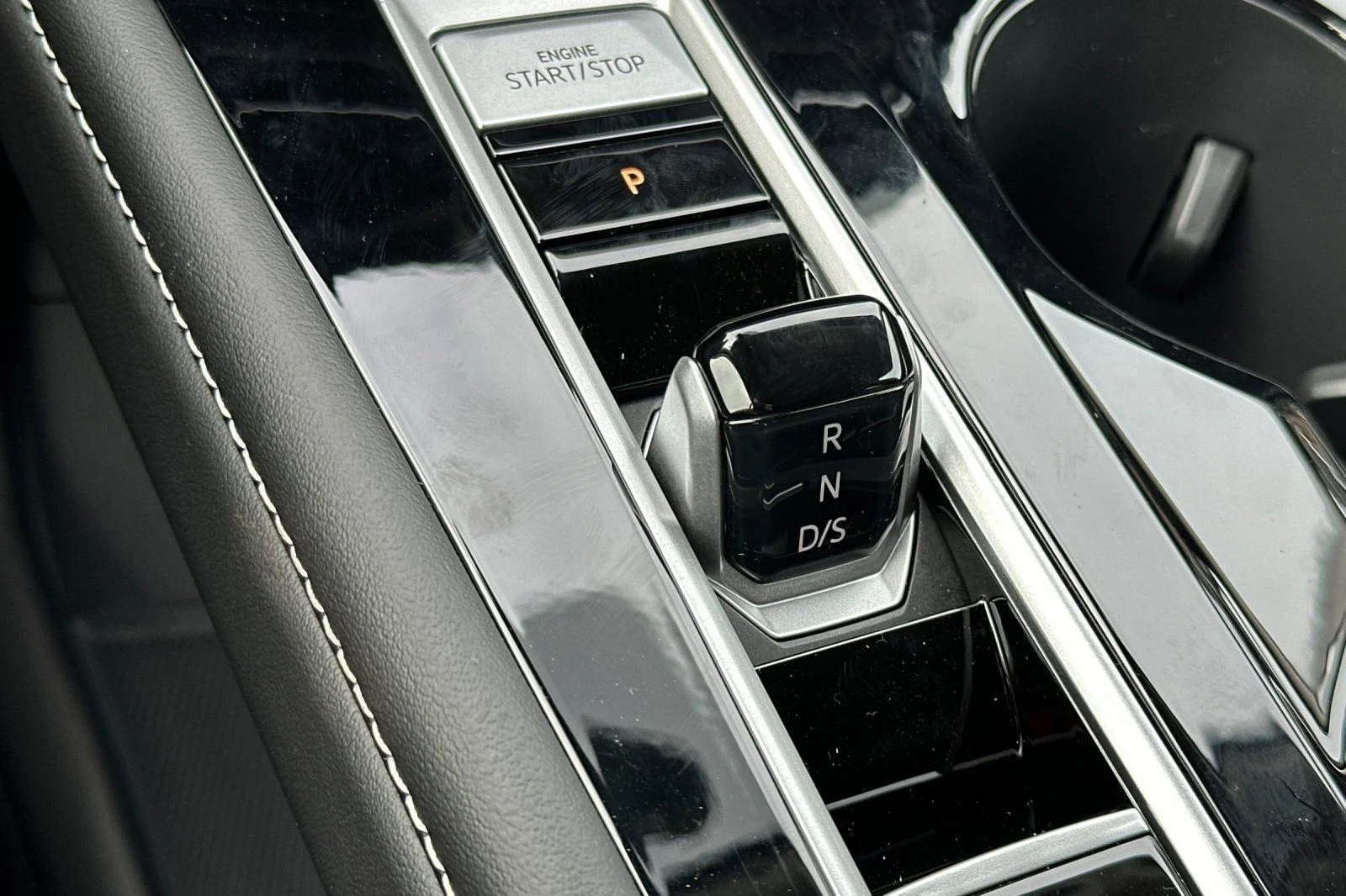 2026 Volkswagen Atlas SE w/Tech - Photo 21