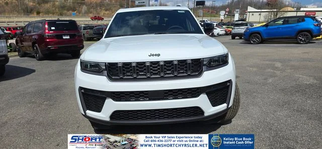 New 2026 Bright White Clear-Coat Exterior Paint Jeep Altitude image 3
