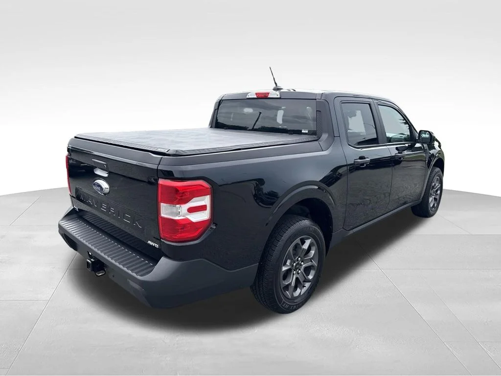 Used 2022 Black Ford XLT image 5