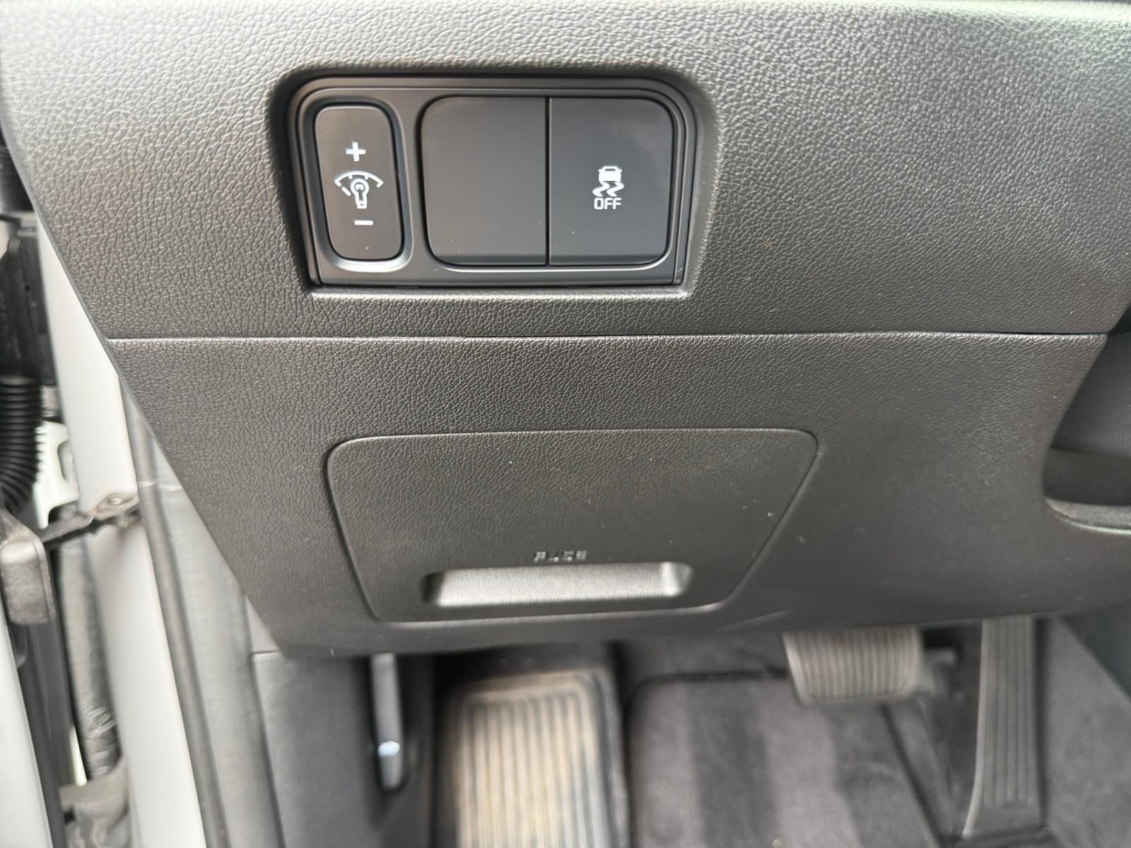 Used 2025 Gray Kia S image 27