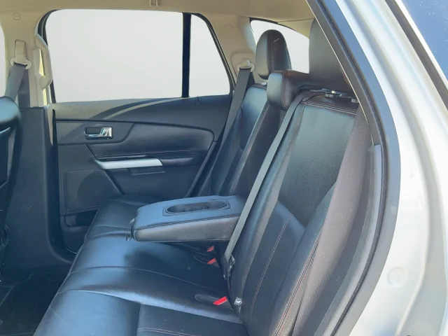 Used 2013 Ingot Silver Ford SEL image 20
