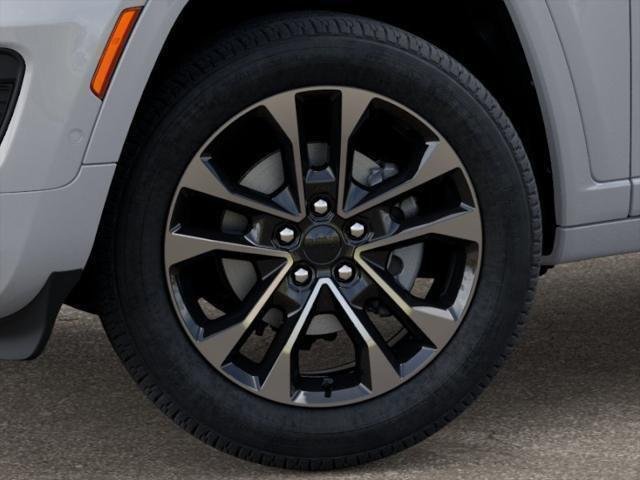 2025 Jeep Grand Cherokee Overland - Photo 47