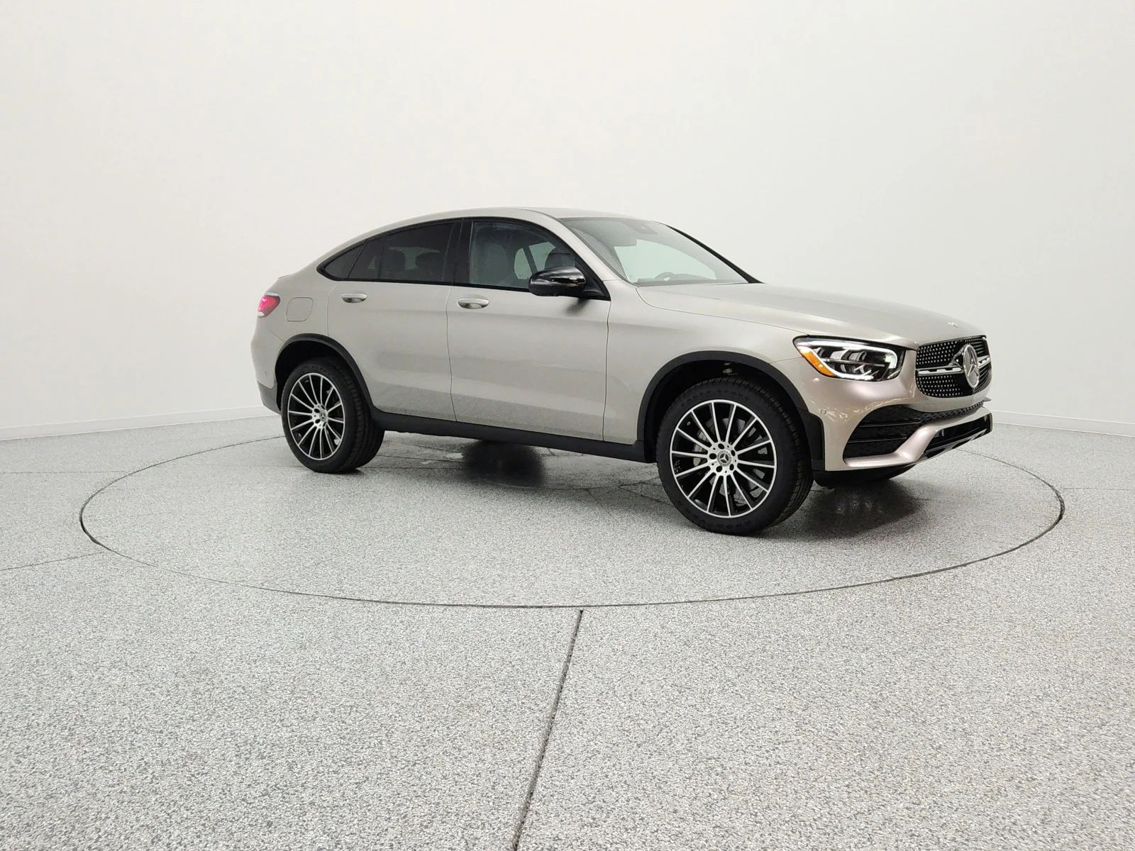 Used 2022 Mojave Silver Metallic Mercedes-Benz GLC 300 4MATIC® Coupe image 3