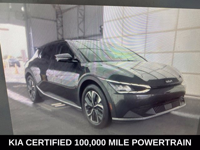 Used 2024 Gray Kia Light image 5