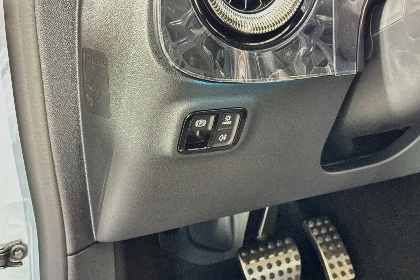New 2027 Liquid Crystal Green Mercedes-Benz CLA 220 Hybrid image 10