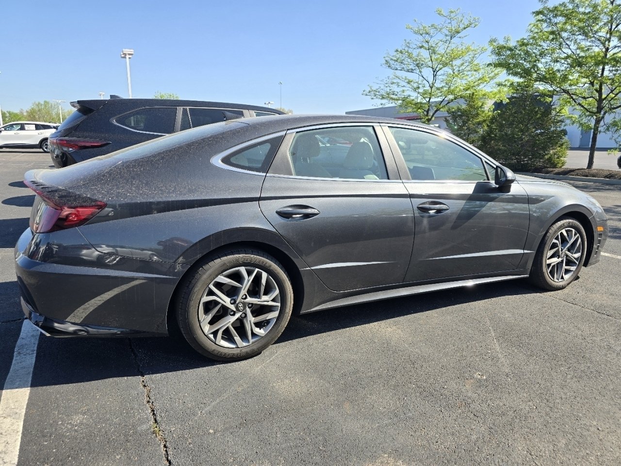 Used 2023 Gray Hyundai SEL image 8