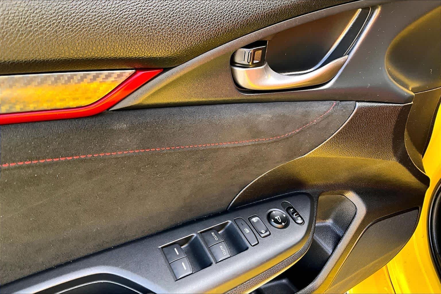 Used 2021 Phoenix Yellow Honda Limited Edition image 31