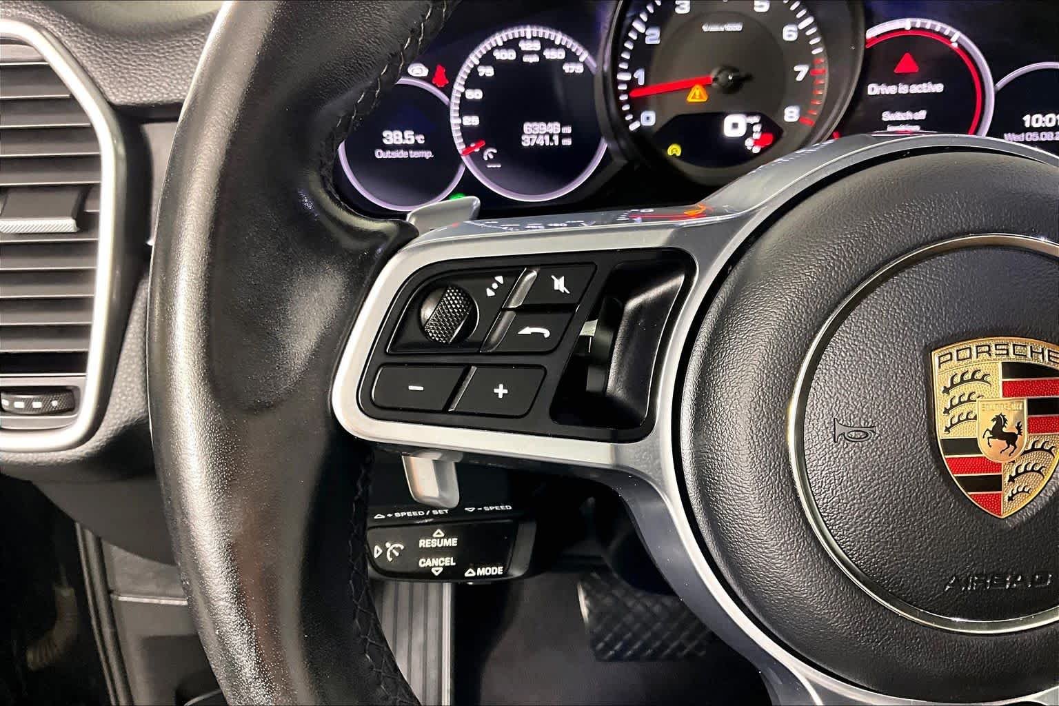 Used 2020 Moonlight Blue Metallic Porsche  image 22