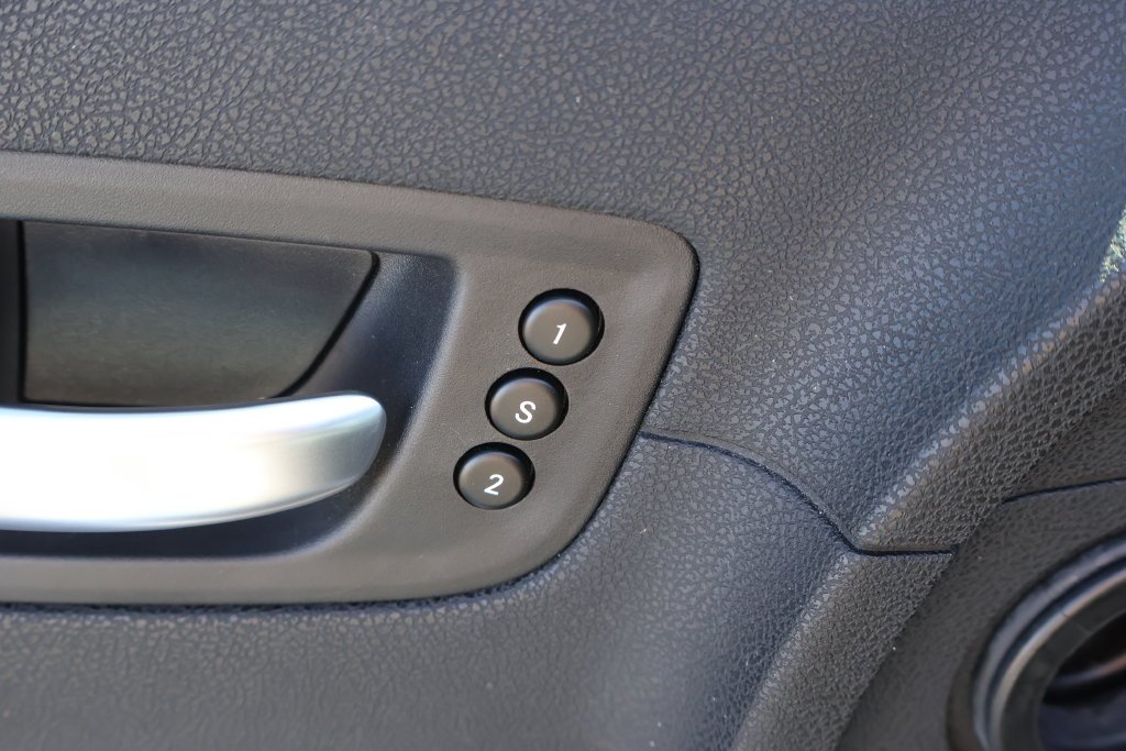 2023 Chrysler 300 S - Photo 16