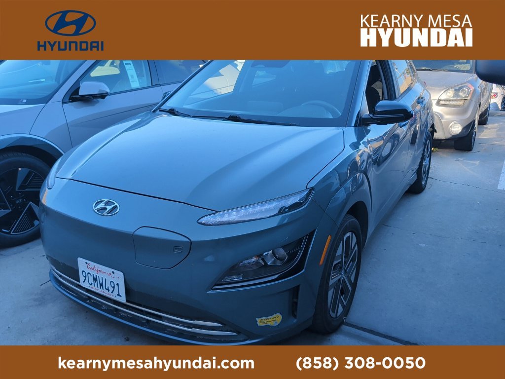 Used 2022 Green Hyundai SEL image 1