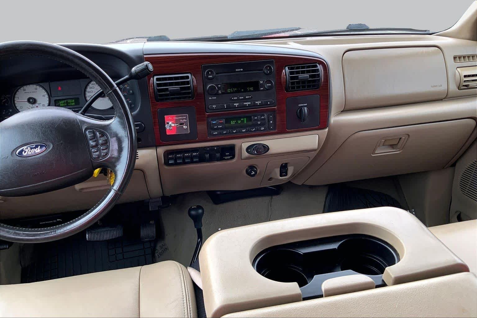 Used 2005 Red Ford Lariat image 6