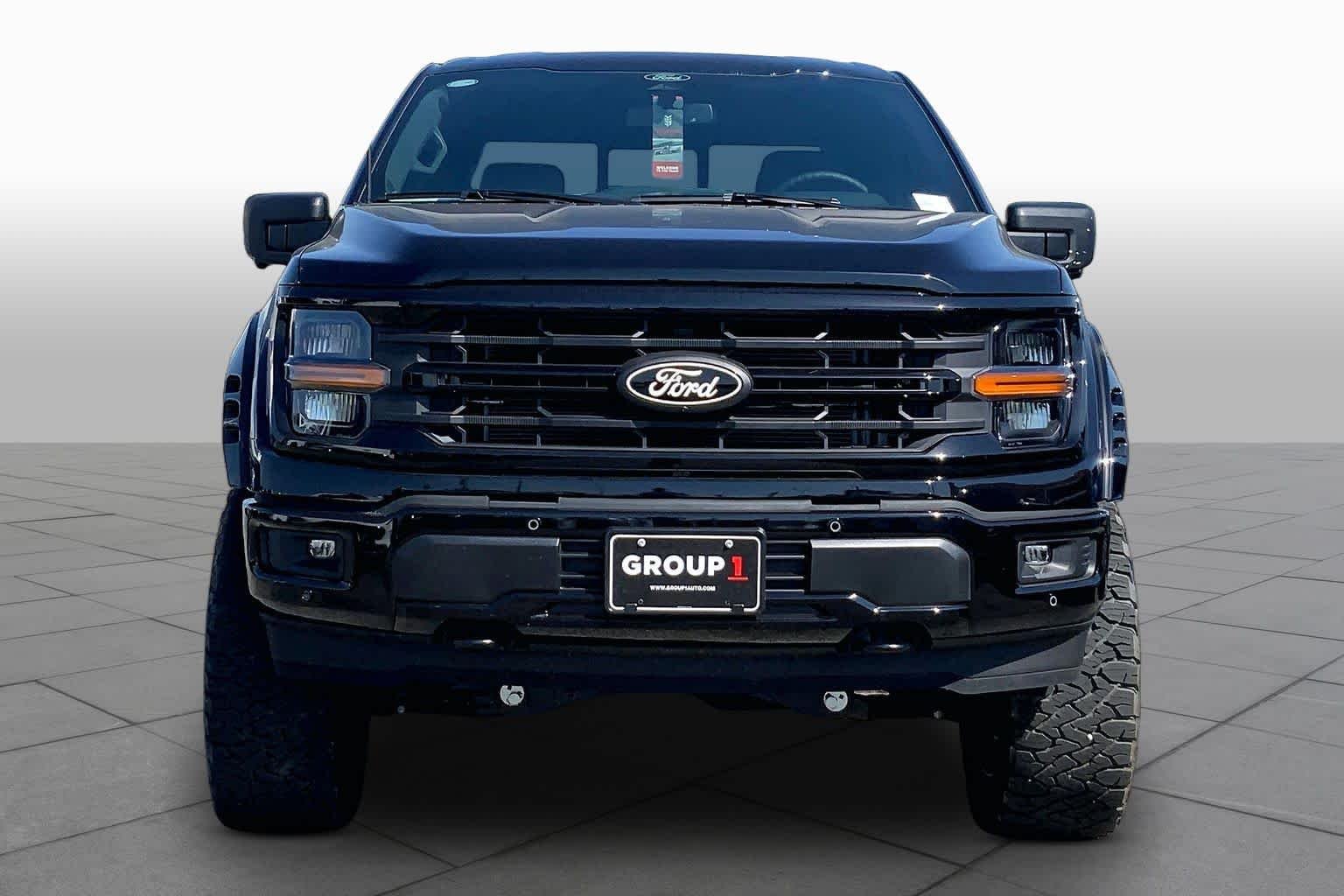 New 2026 Agate Black Metallic Ford XLT image 3