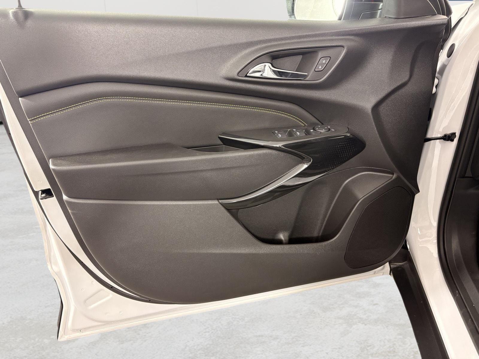 2026 Chevrolet Trax LT - Photo 14