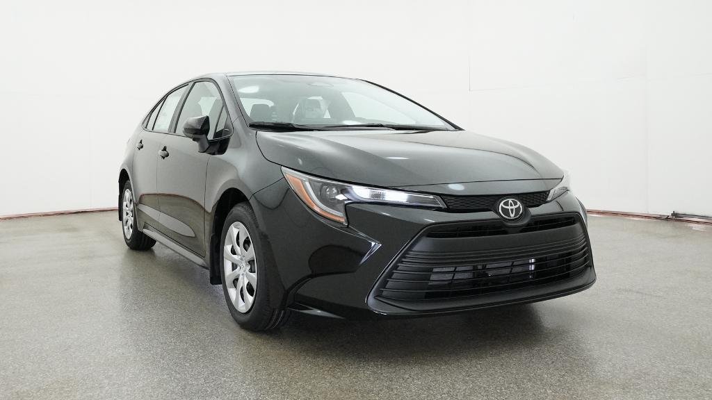 New 2026 Midnight Black Metallic Toyota LE image 18