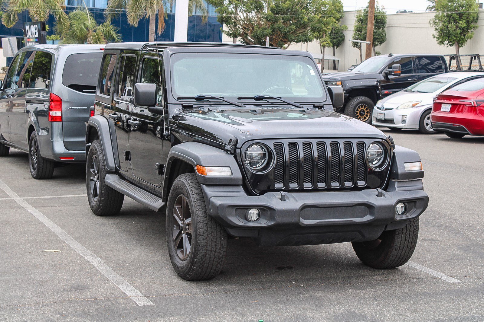 Used 2021 Black Clearcoat Jeep Unlimited Sport Altitude image 3