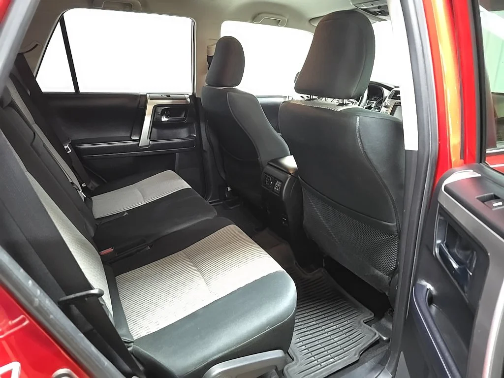 Used 2018 Red Toyota SR5 image 18