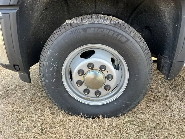 2025 GMC Sierra 3500HD Pro - Photo 10