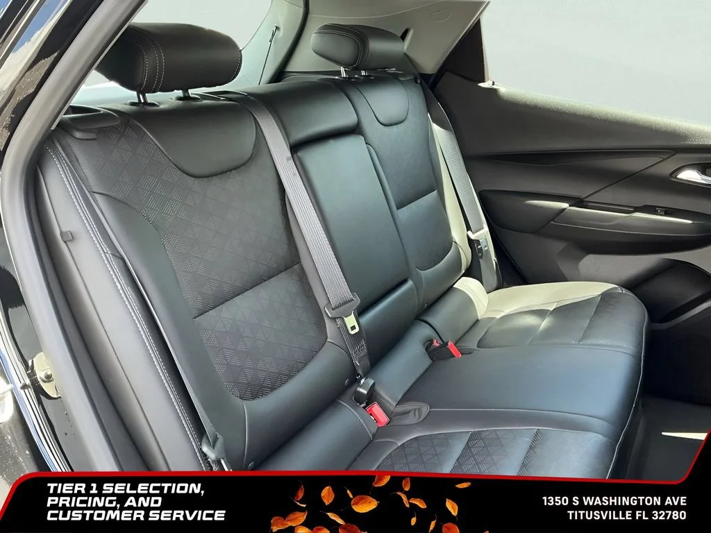 Used 2022 MOSAIC BLACK METALLIC Chevrolet 2LT image 15