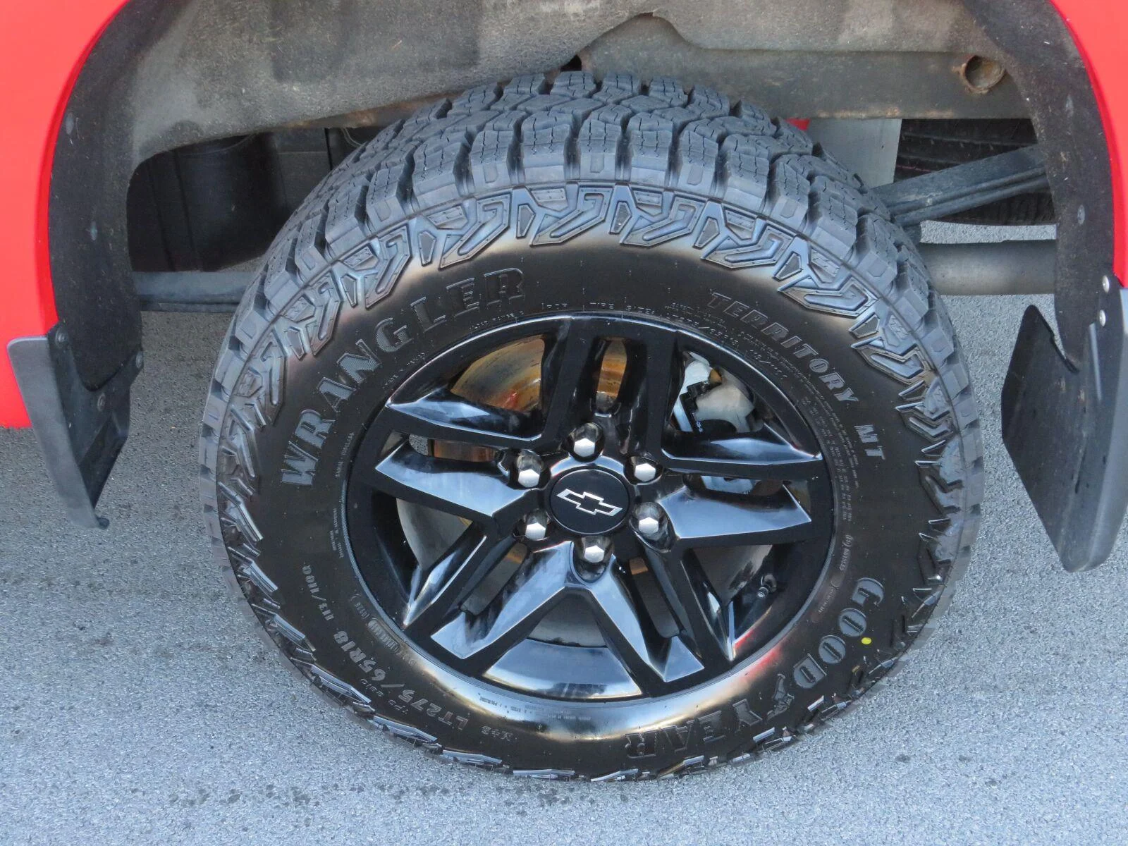 Used 2023 RED HOT Chevrolet LT Trail Boss image 17