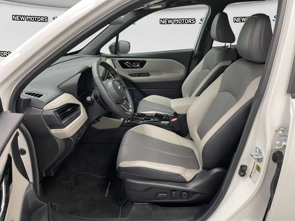 Used 2026 Crystal White Pearl Subaru Limited image 7