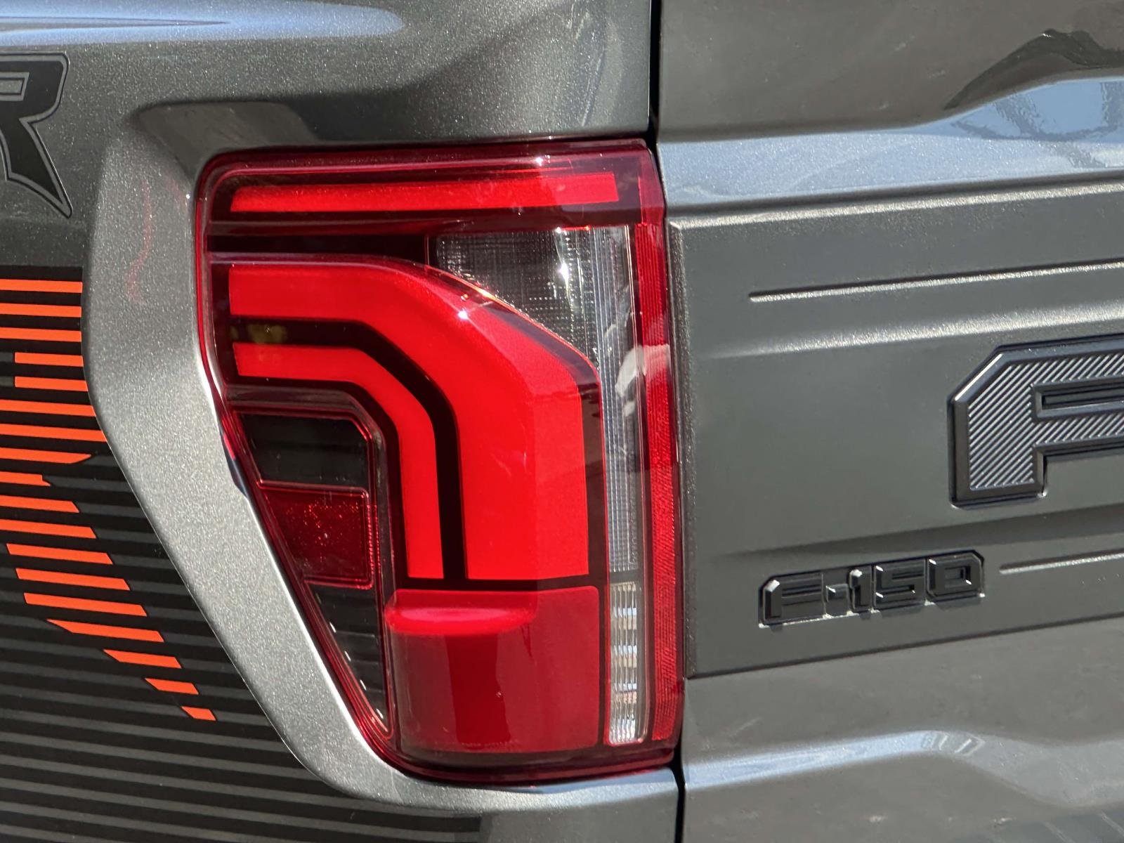 2026 Ford F-150 Raptor - Photo 9