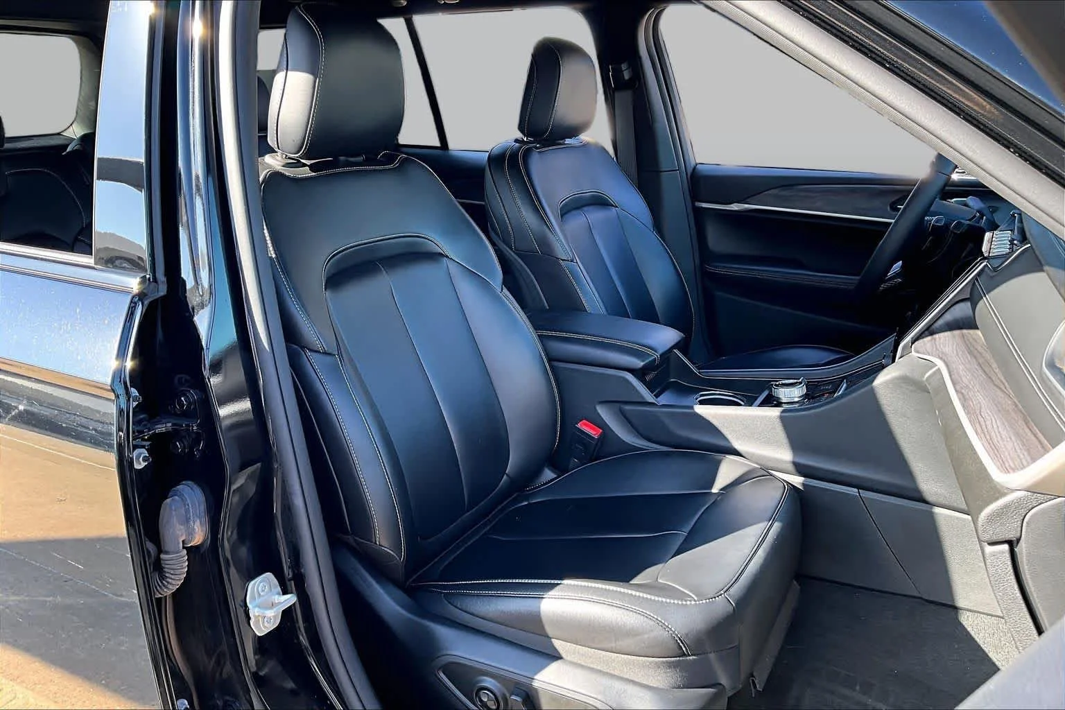 Pre-Owned 2024 Jeep Grand Cherokee Limited