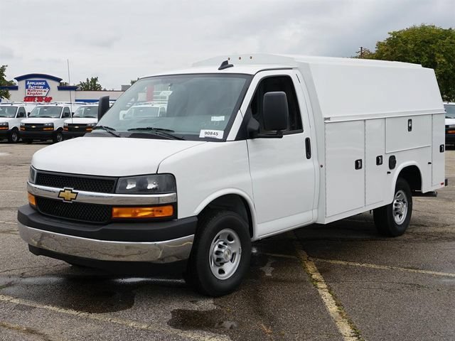 2025 Chevrolet Express Cutaway 3500 1WT