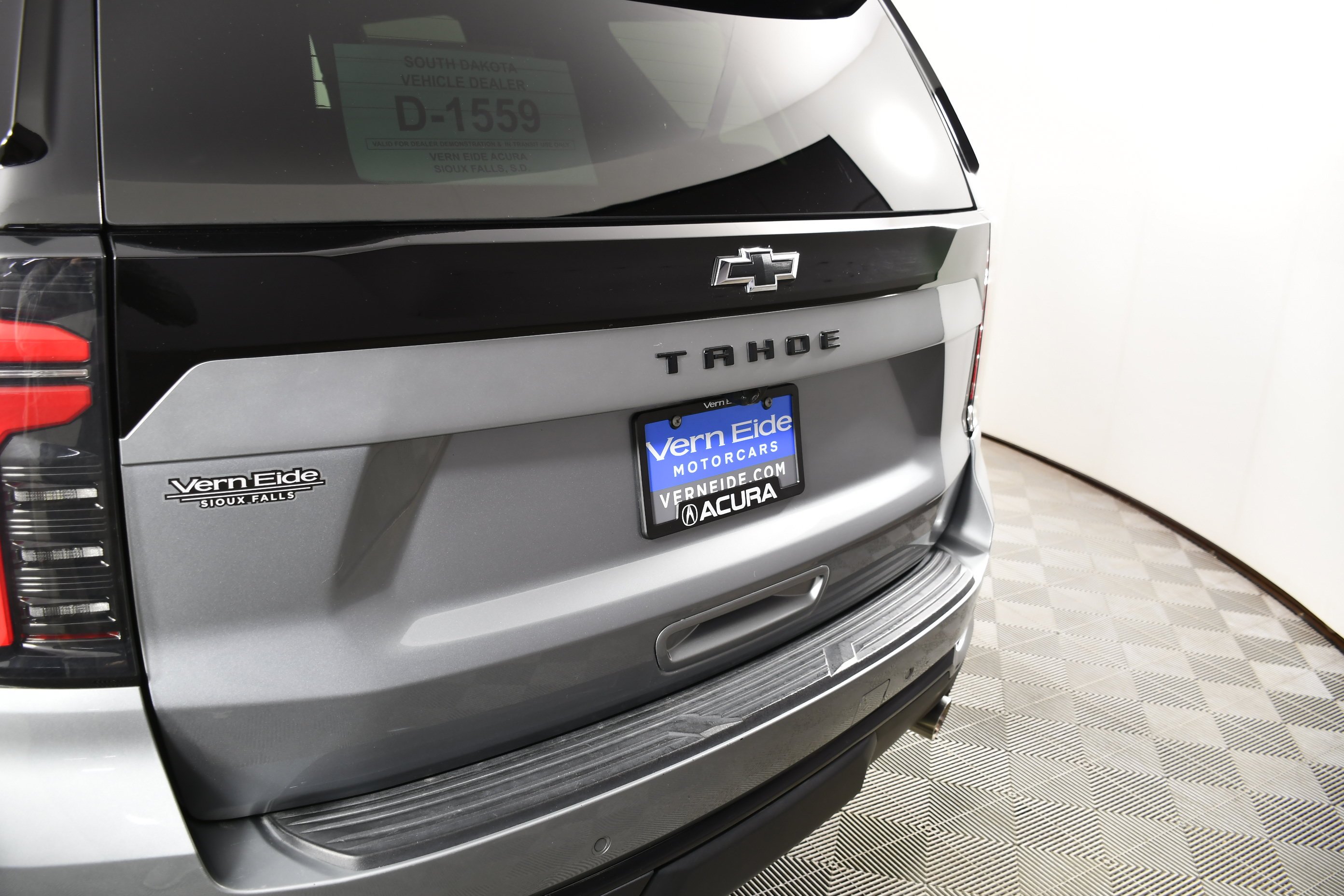 Used 2025 Sterling Gray Metallic Chevrolet Z71 image 15
