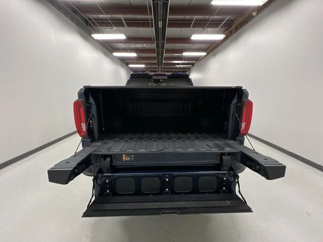 Used 2019 Blue GMC SLT image 25