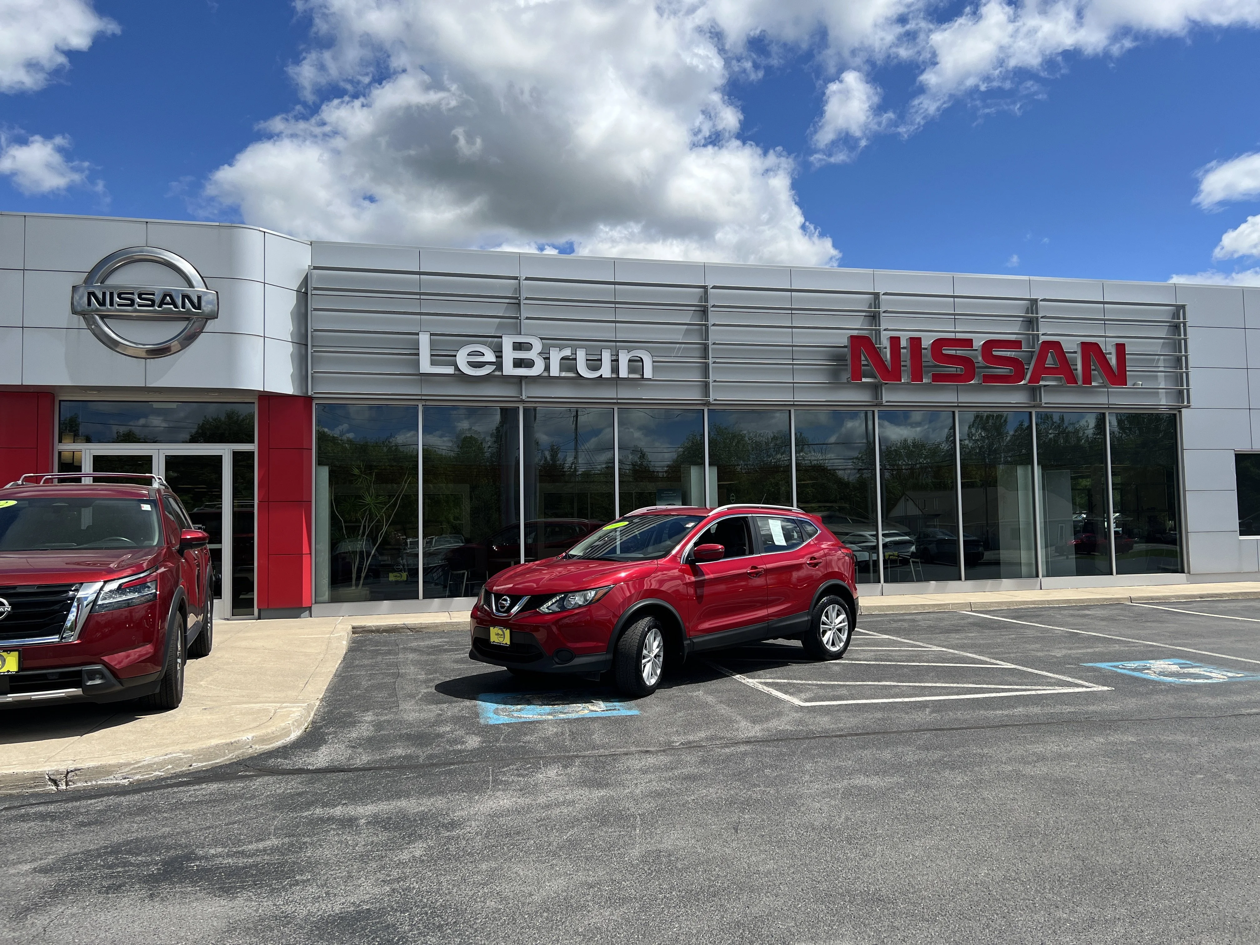 2017 Nissan Rogue Sport SV AWD's photo