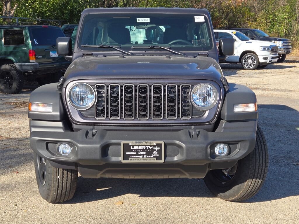 New 2026 Granite Crystal Metallic Clear-Coat Exterior Paint Jeep Sport image 5