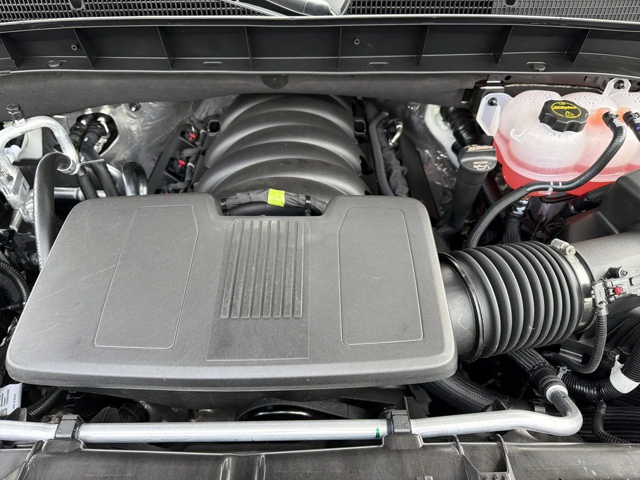 New 2026 Summit White GMC SLE image 25