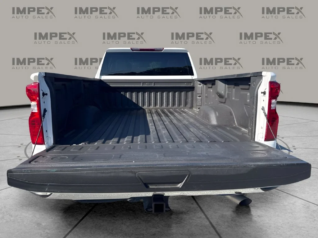 Used 2025 White Chevrolet Work Truck image 23