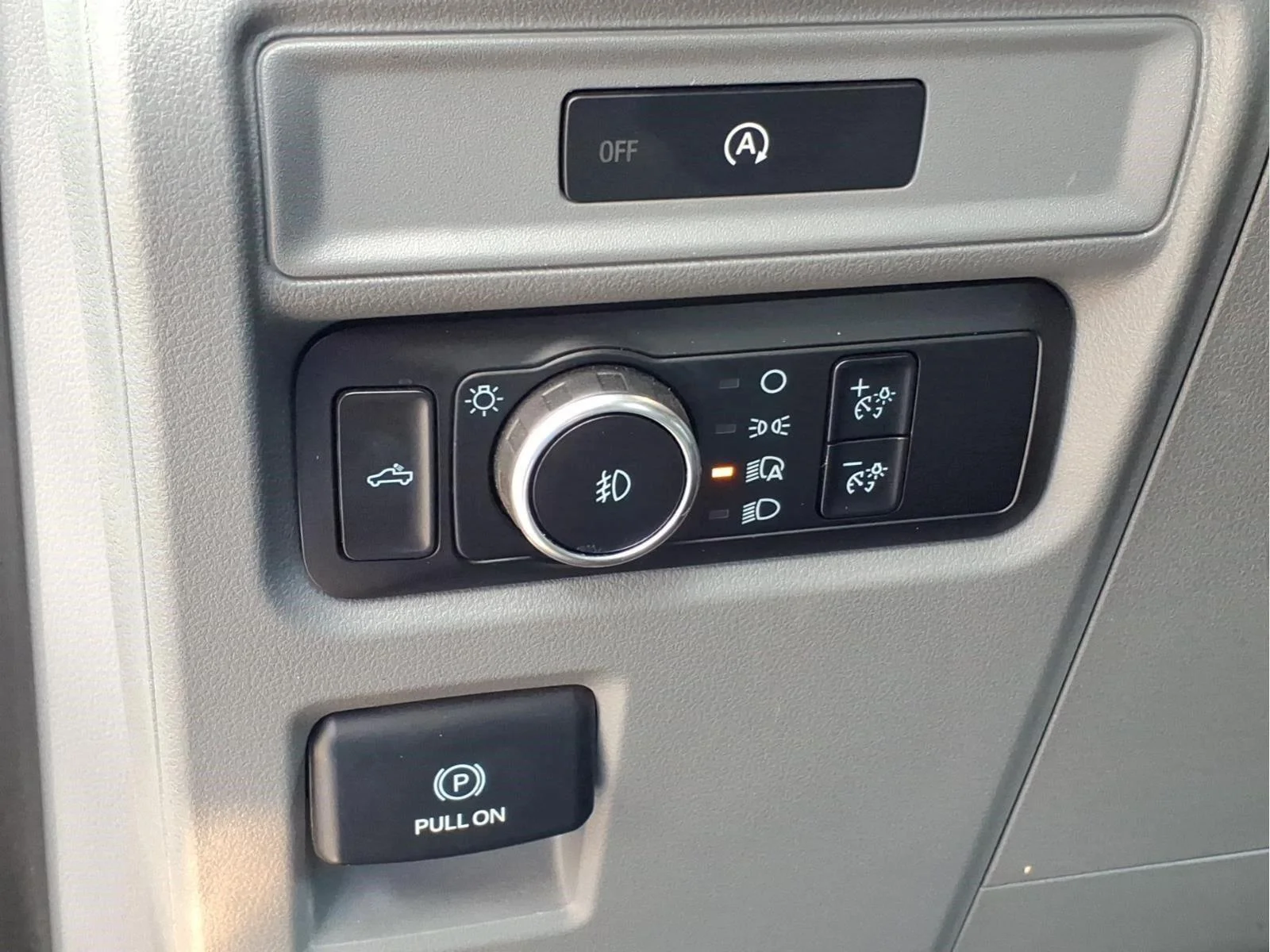 Used 2025  Ford XLT image 18