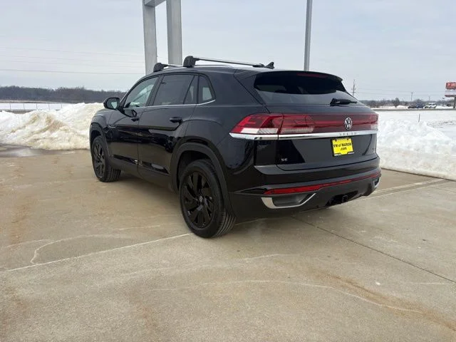 New 2026 Black Volkswagen 2.0T SE w/Technology image 16