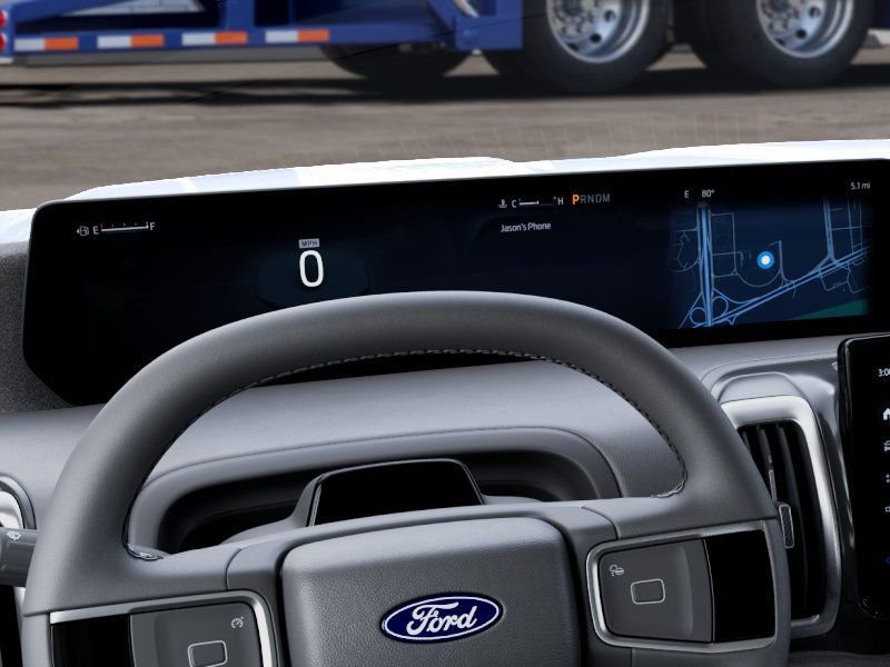 New 2027 Star White Metallic Tri-Coat Ford Platinum image 13