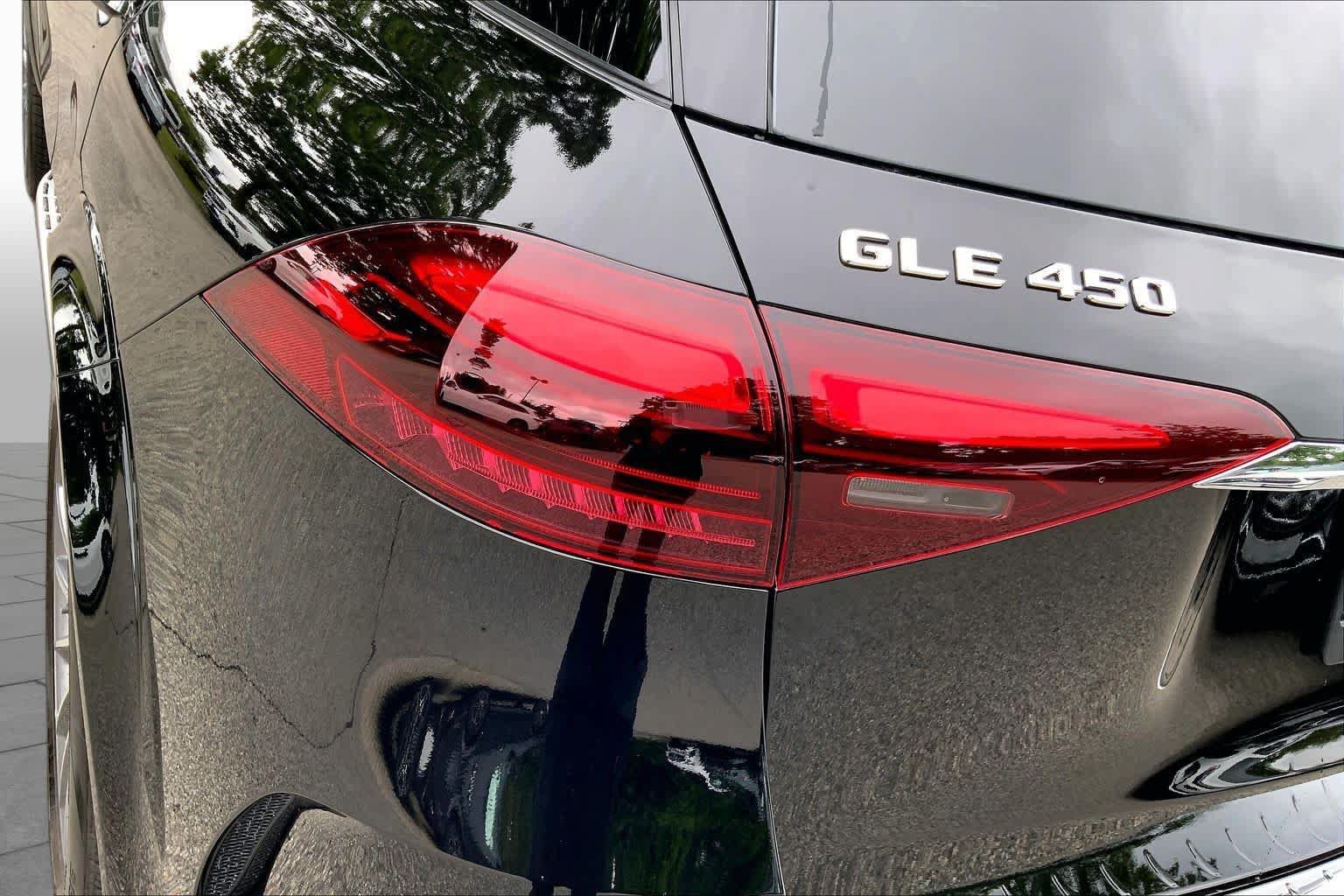 New 2026 Obsidian Black Metallic Mercedes-Benz GLE 450 image 18
