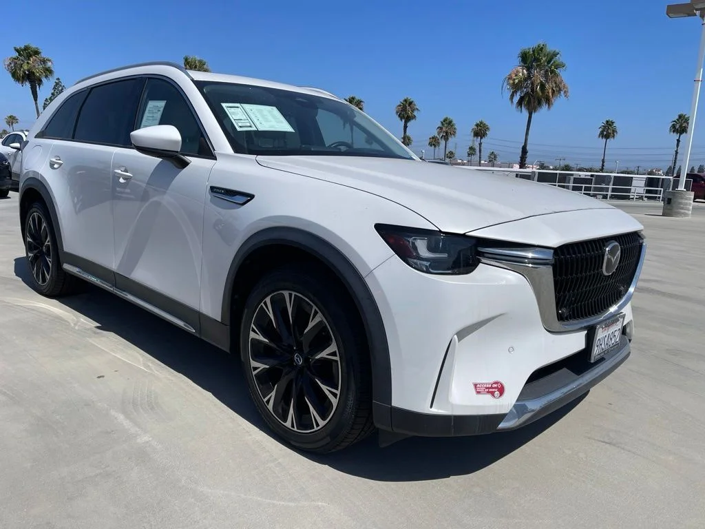 Certified Used 2024 White Mazda Premium image 3