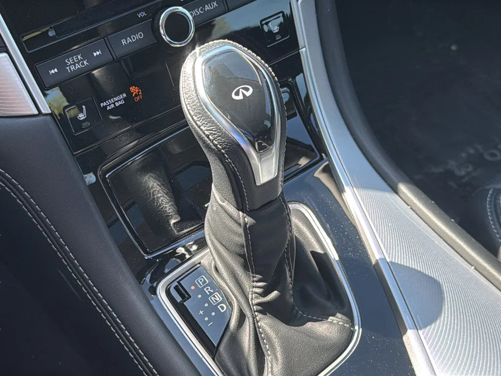 Used 2023 Gray INFINITI LUXE image 27
